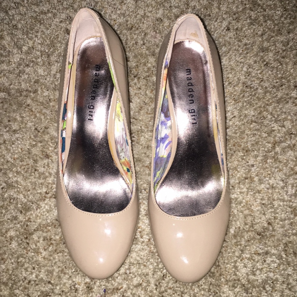 Nude High Heel Shoes